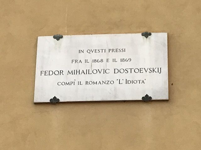 Мемориальная доска Италия
