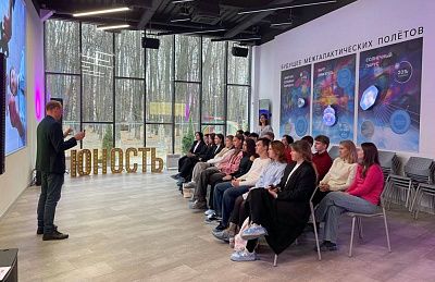 Алексей Бабушкин ведет тренинг по нетворкингу в Королеве